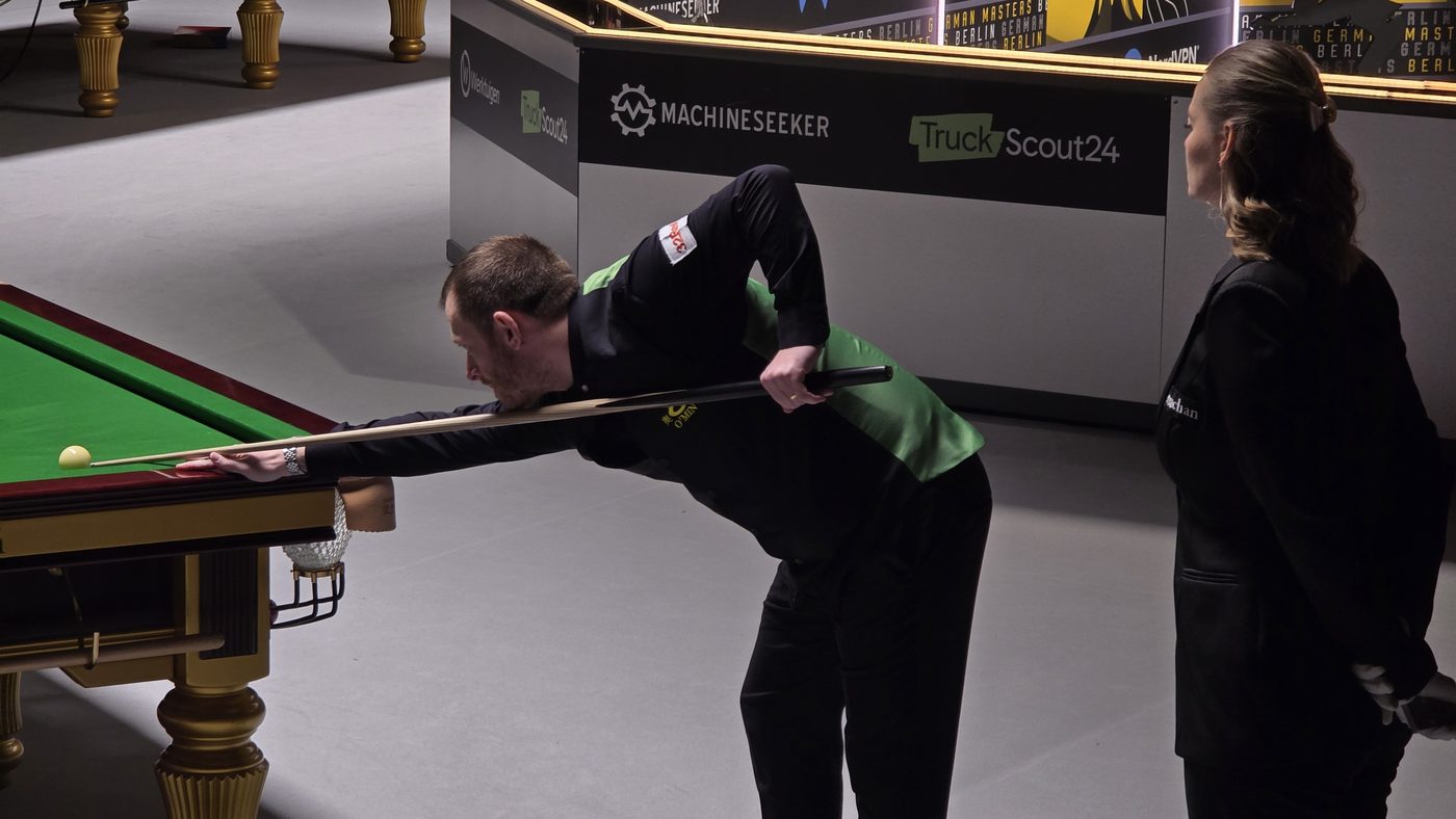 Mark Allen breekt tijdens interview: 'Mentale strijd is te zwaar