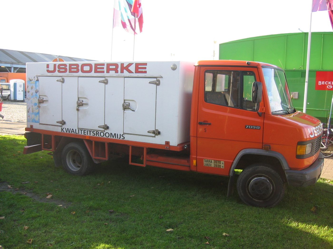 IJsboerke breidt productie uit met nieuwe lijn voor ijspralines in Tielen
