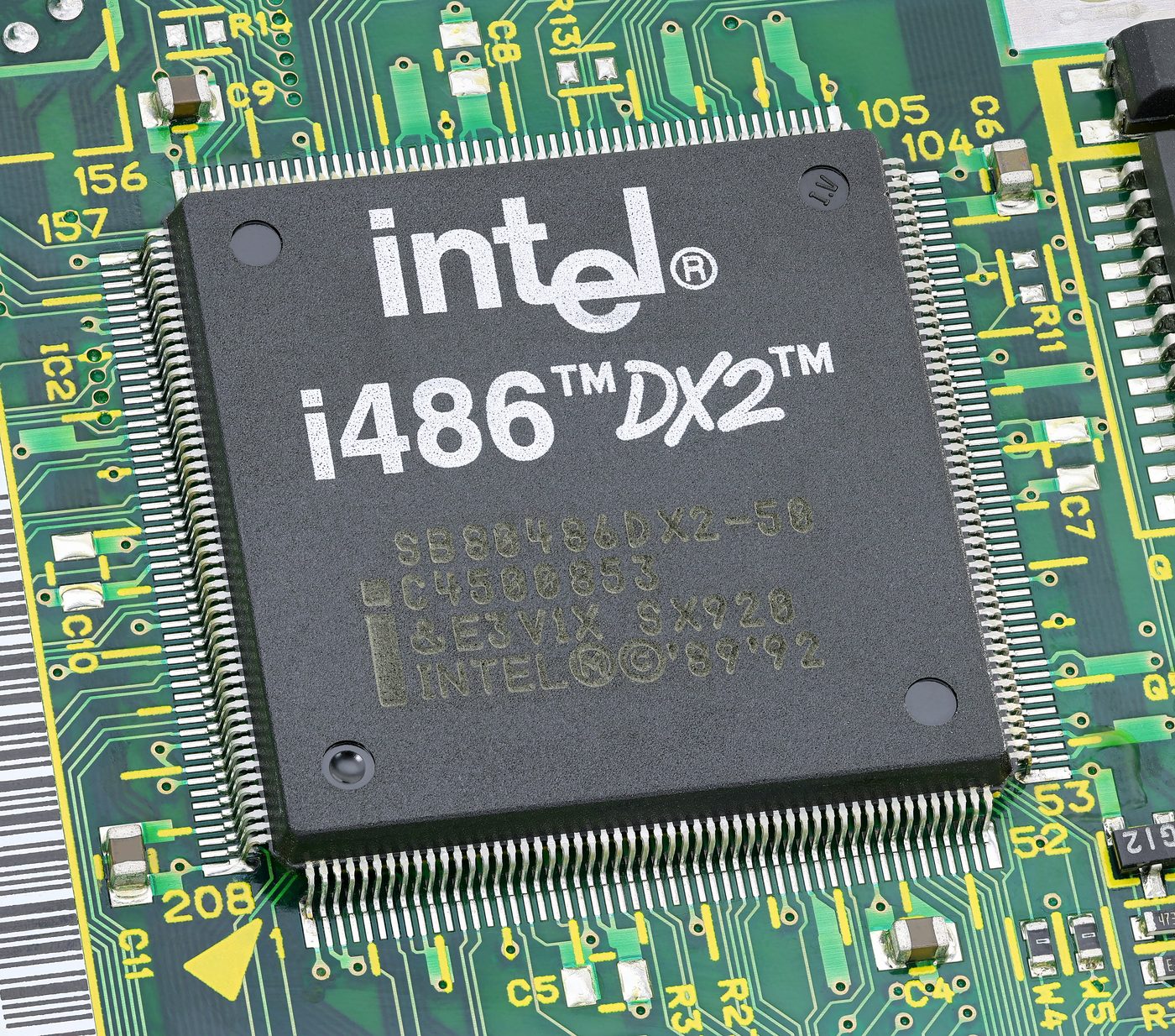 Intel wil CPU en RAM samenvoegen: terugkeer naar geheugenmarkt?