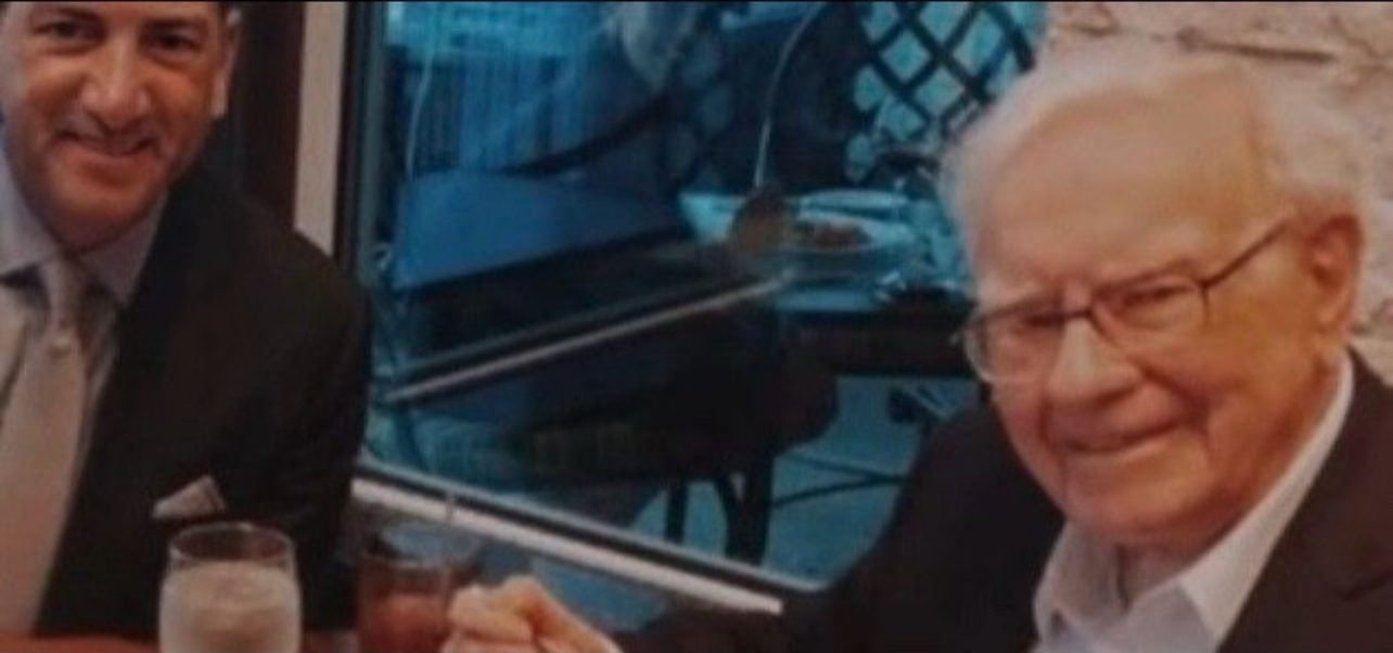 Einde van een tijdperk: Warren Buffett (96) stapt op als voorzitter Berkshire Hathaway