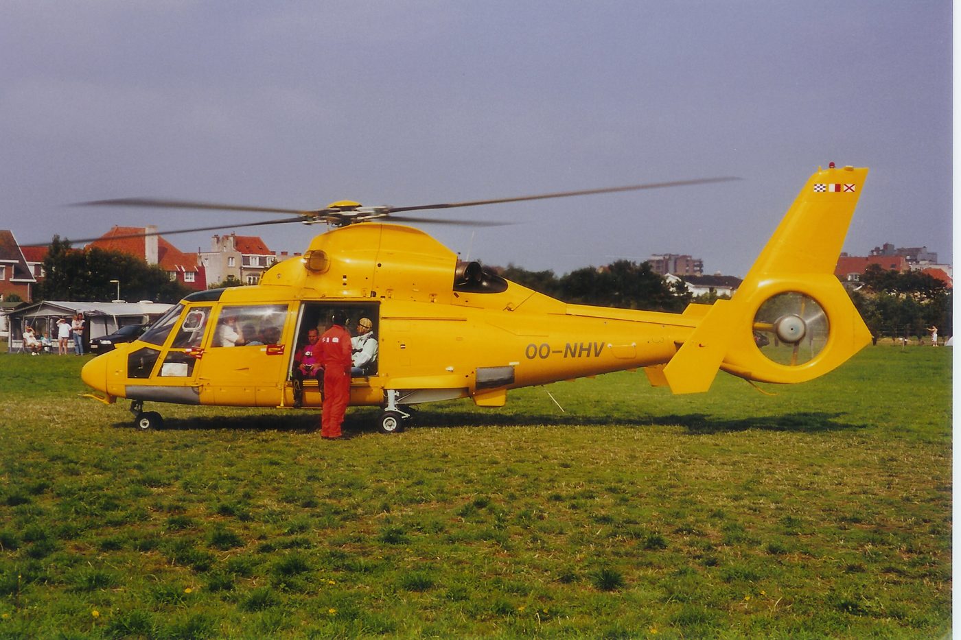 België zet streep door Chinese overname helikopterbedrijf NHV: 'China laten meekijken is een brug te ver'