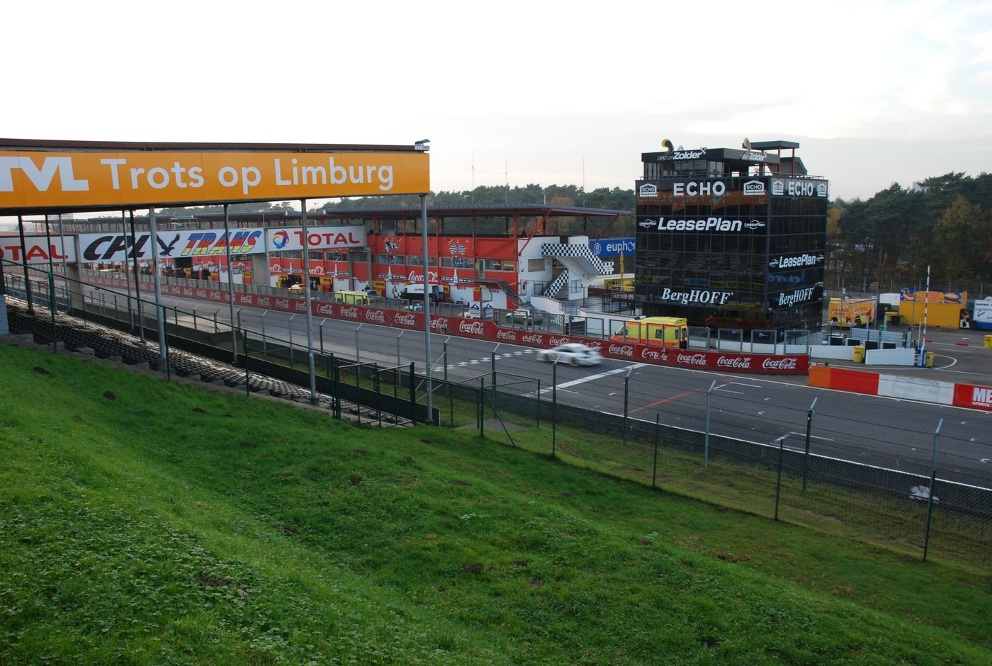 Marshall zwaargewond bij crash 24 uur van Zolder: race direct stilgelegd
