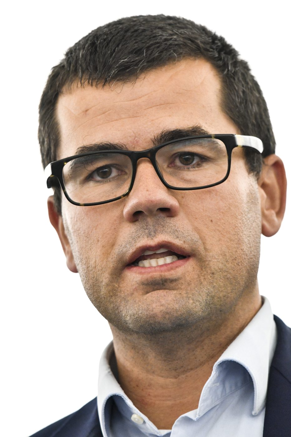 Erfgoedvoorzitter Loones verbouwt geïnventariseerd historisch patrimonium tot strakke moderne woning