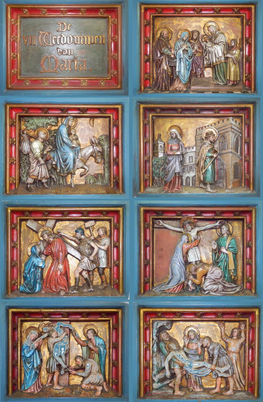 Leegstaande hoeve in Deerlijk brandt uit, politie onderzoekt mogelijke brandstichting