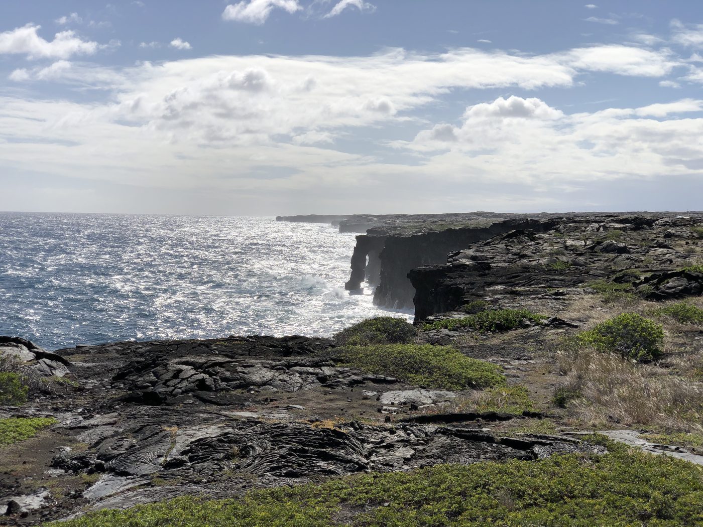 Iconische Hawaïaanse rotsboog Hōlei Sea Arch volledig ingestort