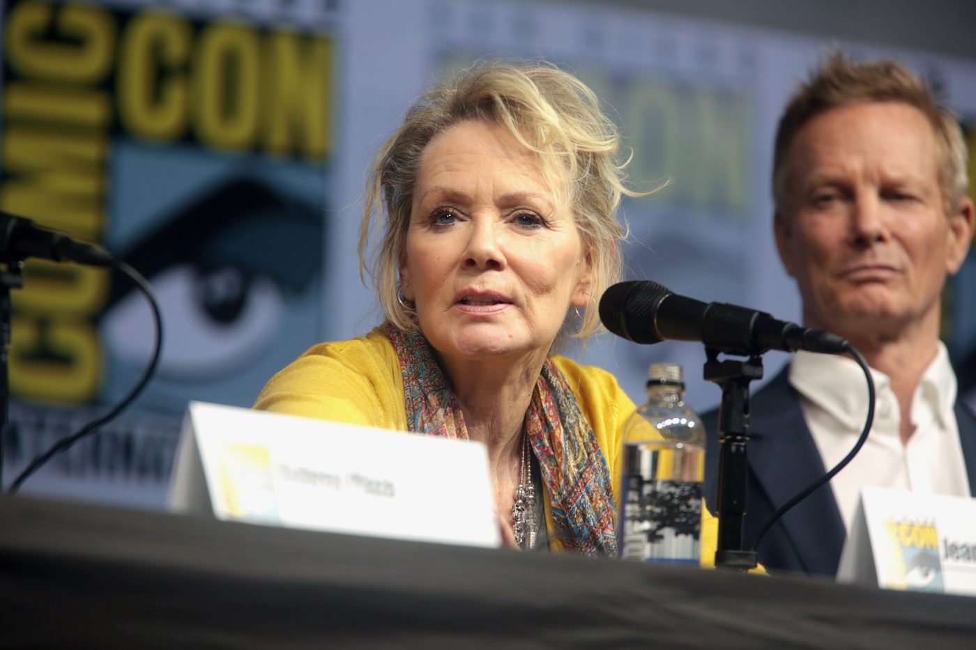 Jean Smart en Matthew Rhys triomferen tijdens Emmy's