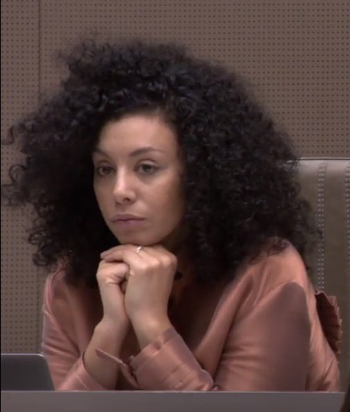 Proces tegen Sihame El Kaouakibi start: beschuldigd van fraude en vervalsing